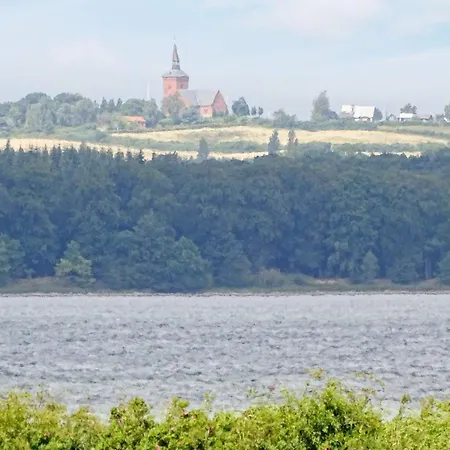 8 Person In Svendborg-by Traum *